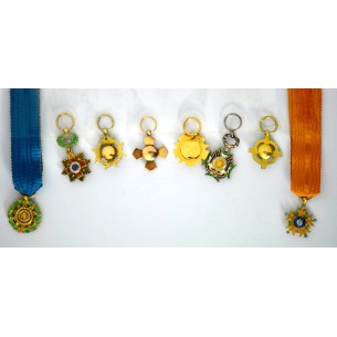 AMERIQUE CENTRALE LOT 8 Miniatures, MEXIQUE, NICARAGUA,... 2