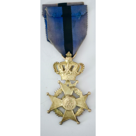BELGIQUE l'ordre de LEOPOLD II Grade de Chevalier avec épée