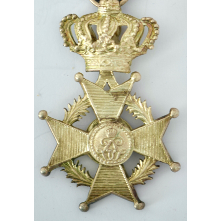 BELGIQUE l'ordre de LEOPOLD II Grade de Chevalier avec épée
