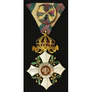 Ordre du Mérite -Croix de 4e classe (officier)